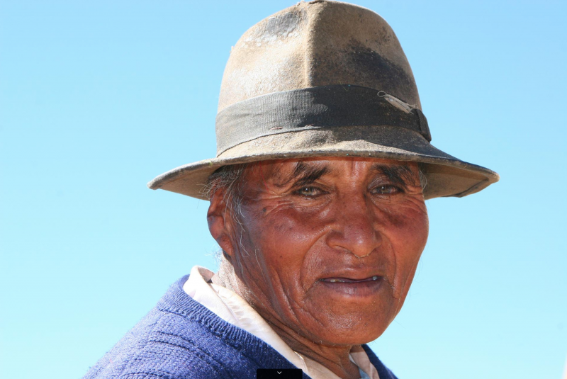 Portraet Mann beim Titicacasee Peru